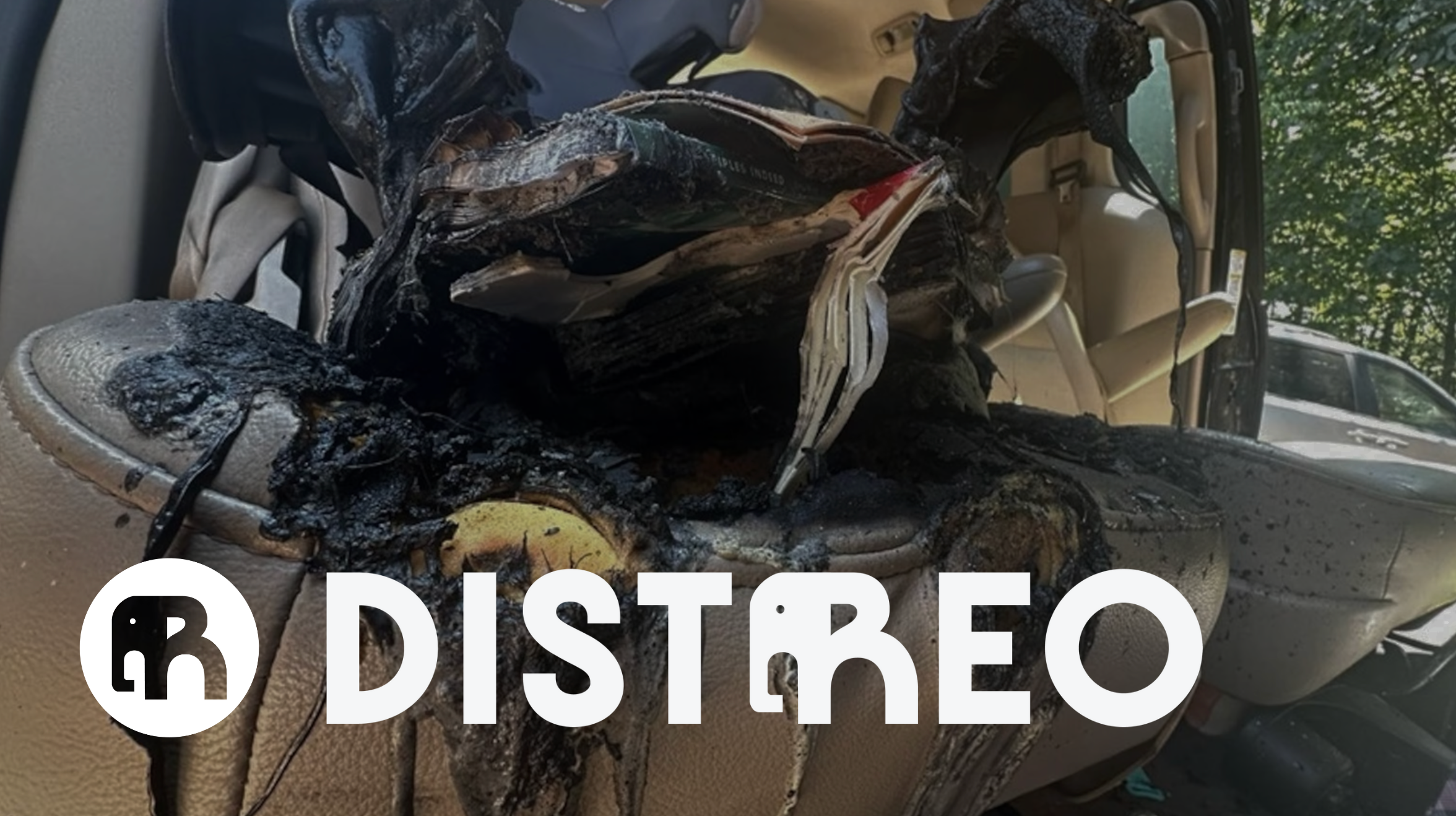 Incendiu Provocat de Bateria dintr-o Carte de Copii