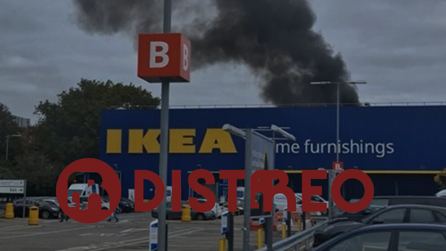 Incendiu la IKEA din Londra, cauzat de panouri fotovoltaice – cum poți preveni astfel de riscuri