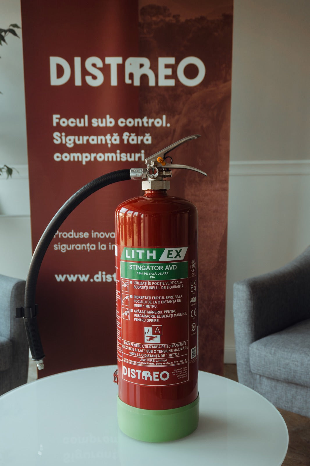 Lítium-ion akkumulátoros tűzoltó készülék elektromos járművekhez, rollerekhez és elektromos rollerekhez - LITH EX 